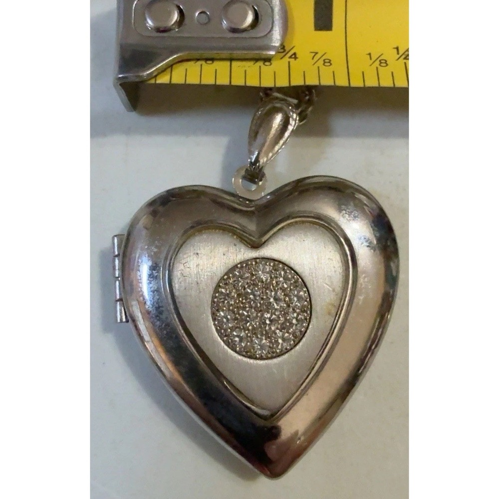 T20158-Vintage Silver Tone Heart Locket Necklace Rhinestone Crystal Pendant - Picture 7 of 7